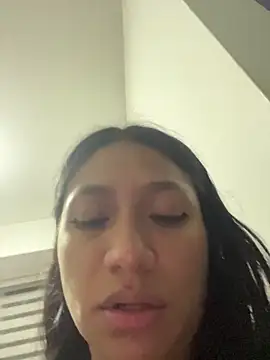 Snapshot of Im_Little chatting on November 2025 01:39:01 AM Im Little online show from November 2025 01:39:01 AM