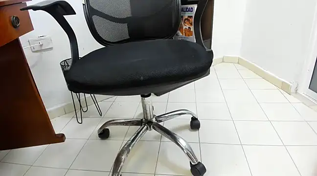 Snapshot of wisdonsenecax chatting on January 2025 01:10:01 AM wisdonsenecax online show from January 2025 01:10:01 AM