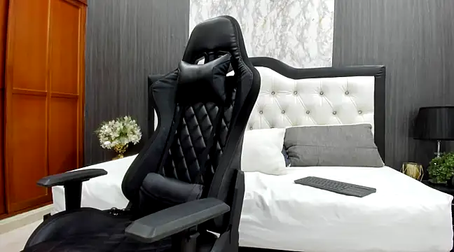 Snapshot of wisdonsenecax chatting on January 2025 02:42:02 PM wisdonsenecax online show from January 2025 02:42:02 PM