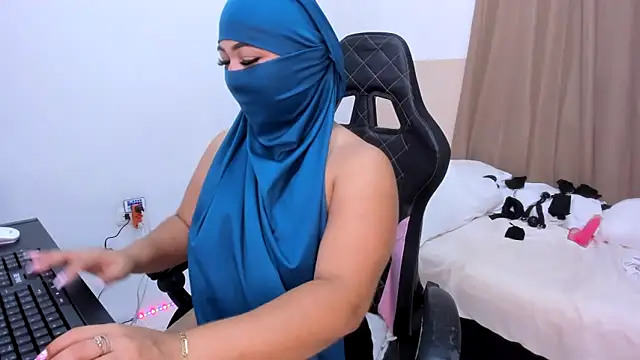 Snapshot of Kendra_Kait chatting on March 2025 12:11:02 AM Kendra Kait online show from March 2025 12:11:02 AM