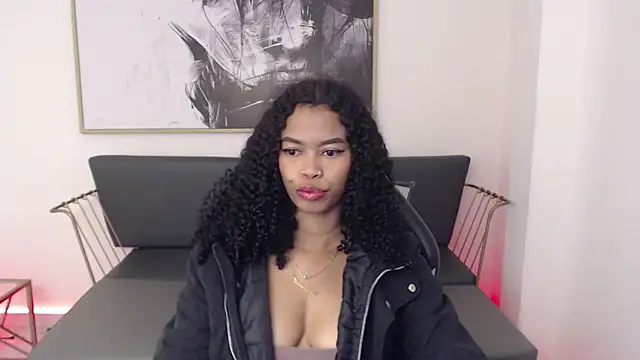 Shenna brunette  online show from December 2024 01:10:02 PM