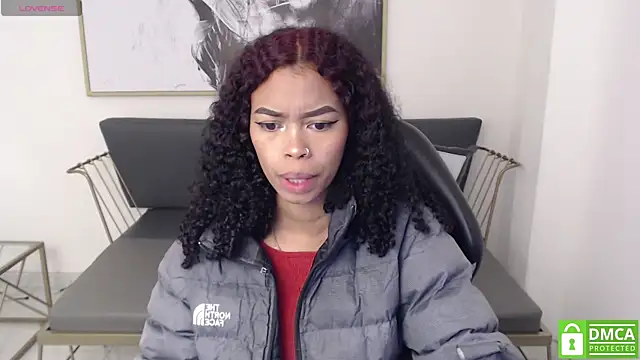 Shenna brunette  online show from December 2024 01:06:02 PM