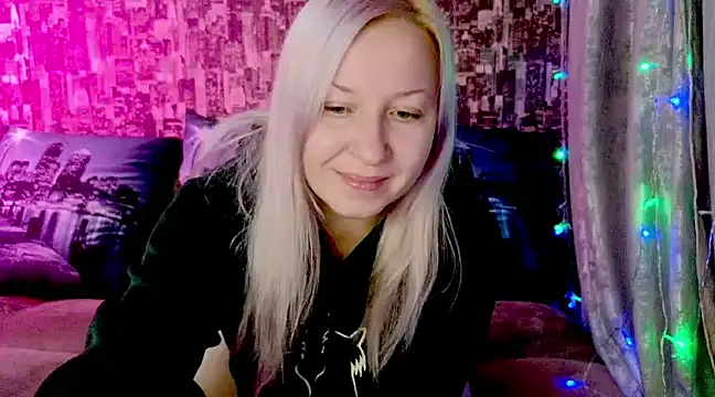 Snapshot of sarakatherin chatting on December 2024 08:36:02 PM sarakatherin online show from December 2024 08:36:02 PM
