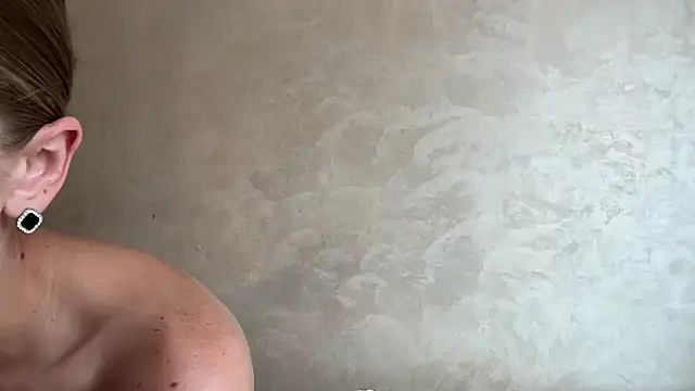 CaitlinaJayne23 online show from July 2026 05:02:02 AM
