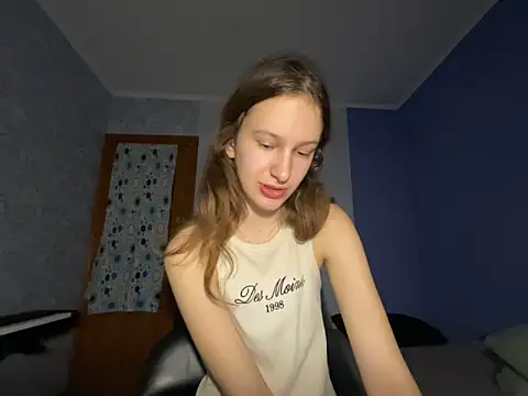 Snapshot of Eva_Angel3 chatting on February 2025 08:44:02 PM Eva Angel3 online show from February 2025 08:44:02 PM