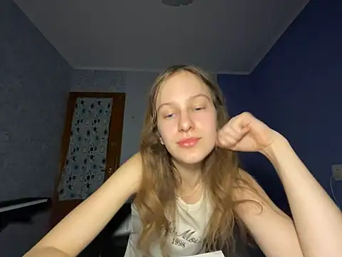 Snapshot of Eva_Angel3 chatting on February 2025 07:14:01 PM Eva Angel3 online show from February 2025 07:14:01 PM