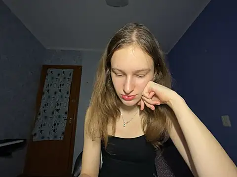 Snapshot of Eva_Angel3 chatting on March 2025 07:06:02 PM Eva Angel3 online show from March 2025 07:06:02 PM