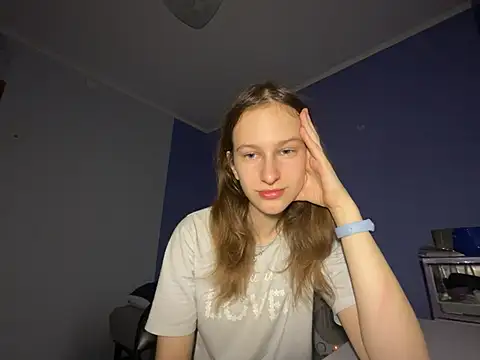 Snapshot of Eva_Angel3 chatting on March 2025 05:09:01 PM Eva Angel3 online show from March 2025 05:09:01 PM