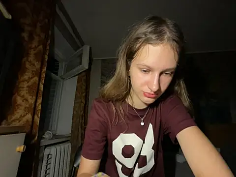 Snapshot of Eva_Angel3 chatting on September 2025 04:53:02 PM Eva Angel3 online show from September 2025 04:53:02 PM