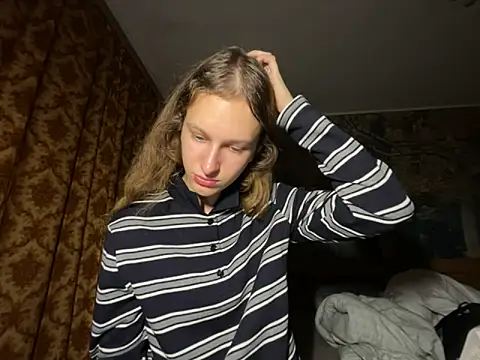 Snapshot of Eva_Angel3 chatting on October 2025 04:27:01 PM Eva Angel3 online show from October 2025 04:27:01 PM