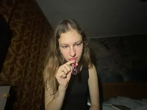 Snapshot of Eva_Angel3 chatting on November 2025 06:28:01 PM Eva Angel3 online show from November 2025 06:28:01 PM