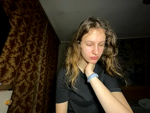 Snapshot of Eva_Angel3 chatting on November 2025 04:41:02 PM Eva Angel3 online show from November 2025 04:41:02 PM