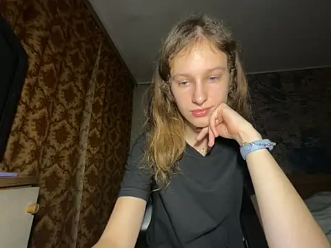 Snapshot of Eva_Angel3 chatting on November 2025 05:37:02 PM Eva Angel3 online show from November 2025 05:37:02 PM