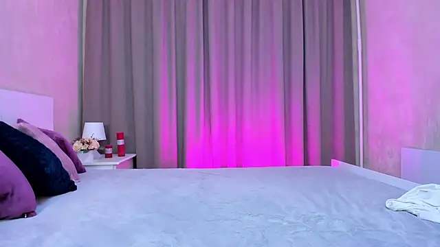 Snapshot of MelodyHudson chatting on January 2025 01:14:01 PM MelodyHudson online show from January 2025 01:14:01 PM