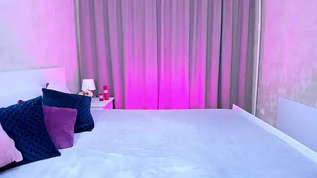 Snapshot of MelodyHudson chatting on February 2025 02:32:02 PM MelodyHudson online show from February 2025 02:32:02 PM