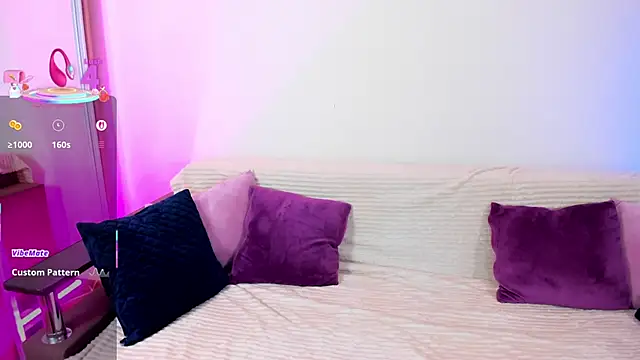 Snapshot of MelodyHudson chatting on October 2025 08:22:02 AM MelodyHudson online show from October 2025 08:22:02 AM