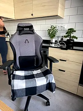 brazilianbbinuk online show from October 2025 12:36:02 PM