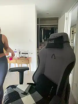 brazilianbbinuk online show from January 2026 10:53:01 AM