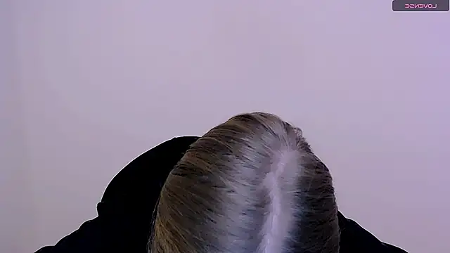 Snapshot of MissOliviaa_ chatting on December 2024 11:57:02 AM MissOliviaa online show from December 2024 11:57:02 AM