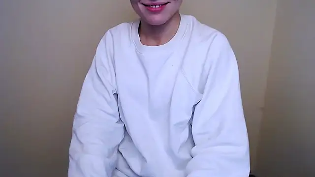 Snapshot of MissOliviaa_ chatting on January 2025 11:48:01 AM MissOliviaa online show from January 2025 11:48:01 AM