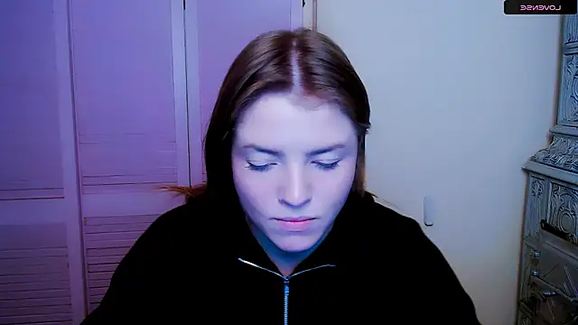 Snapshot of MissOliviaa_ chatting on January 2025 05:42:02 PM MissOliviaa online show from January 2025 05:42:02 PM