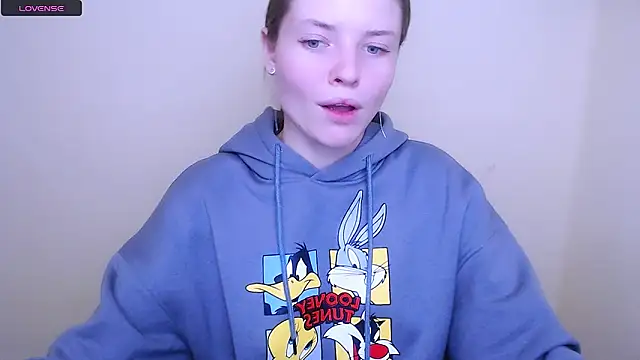 Snapshot of MissOliviaa_ chatting on January 2025 09:36:02 AM MissOliviaa online show from January 2025 09:36:02 AM