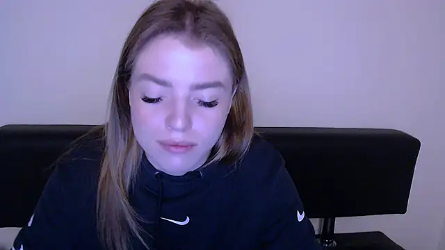 Snapshot of MissOliviaa_ chatting on March 2025 08:41:02 AM MissOliviaa online show from March 2025 08:41:02 AM