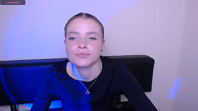 Snapshot of MissOliviaa_ chatting on October 2025 01:58:01 PM MissOliviaa online show from October 2025 01:58:01 PM