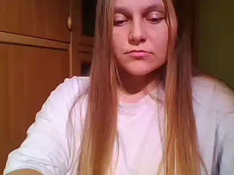 Evasapples online show from December 2024 12:01:01 AM