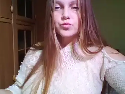 Evasapples online show from December 2024 05:46:01 PM