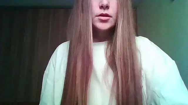 Evasapples online show from March 2026 10:02:02 PM