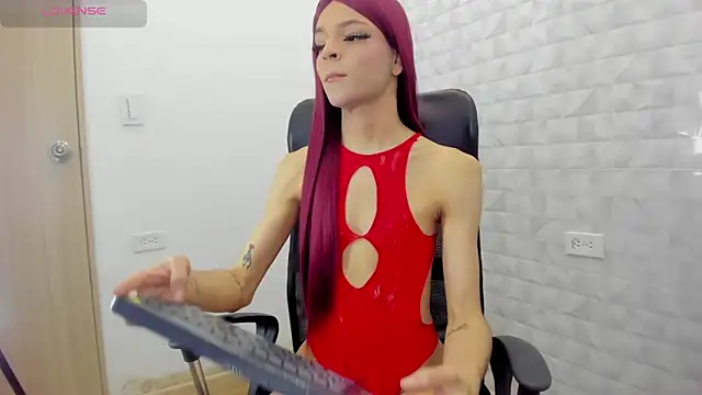 Snapshot of Realbadbxtch chatting on March 2025 08:25:01 PM Realbadbxtch online show from March 2025 08:25:01 PM