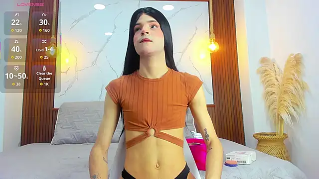 Snapshot of Realbadbxtch chatting on November 2025 05:56:02 PM Realbadbxtch online show from November 2025 05:56:02 PM