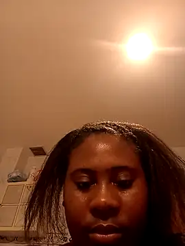 Snapshot of KennyBigWoman chatting on September 2025 08:32:02 PM KennyBigWoman online show from September 2025 08:32:02 PM