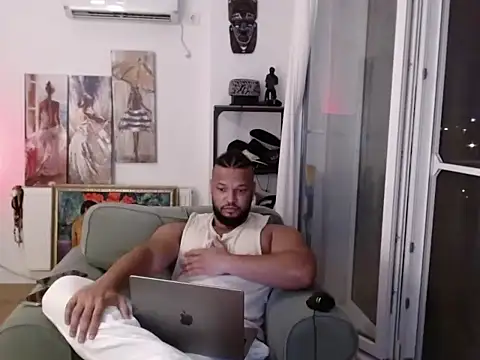Snapshot of 1LordKingsley chatting on July 2026 01:58:33 AM 1LordKingsley online show from July 2026 01:58:33 AM
