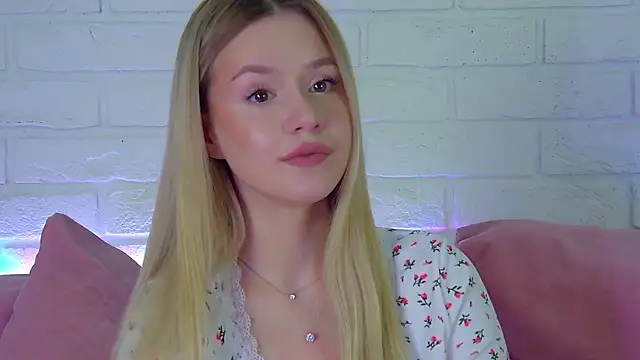 MilanaBalmain online show from February 2026 04:49:02 AM