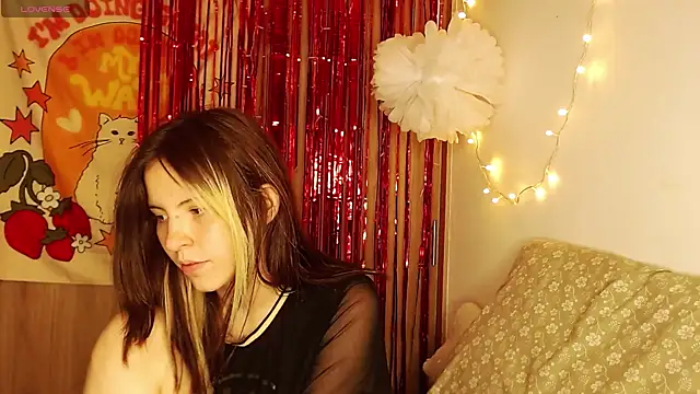 cherrybom969 online show from December 2024 03:00:02 AM