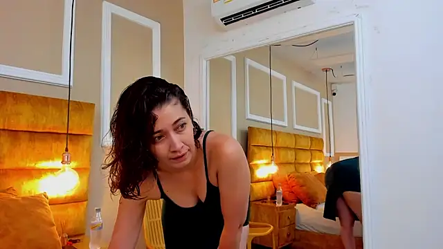 Snapshot of adarussell chatting on January 2025 01:05:01 PM adarussell online show from January 2025 01:05:01 PM