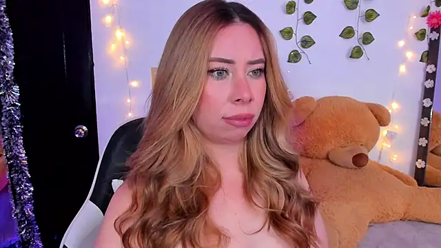 JanneKim online show from March 2026 01:06:01 PM