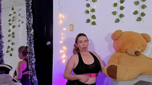 JanneKim online show from April 2026 06:24:02 PM