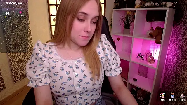 LianaBright online show from January 2025 01:54:01 AM