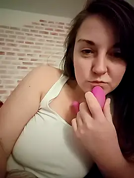 Snapshot of stunning_Rosi chatting on December 2024 08:25:01 PM stunning Rosi online show from December 2024 08:25:01 PM