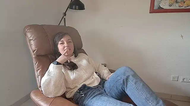 Snapshot of stunning_Rosi chatting on January 2025 11:26:02 AM stunning Rosi online show from January 2025 11:26:02 AM