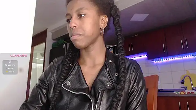 Snapshot of CoccoBele69 chatting on November 2025 12:43:02 AM CoccoBele69 online show from November 2025 12:43:02 AM