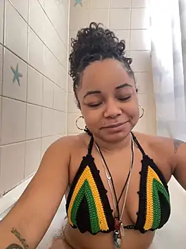 Snapshot of ChloeRebel chatting on January 2025 01:47:01 PM ChloeRebel online show from January 2025 01:47:01 PM