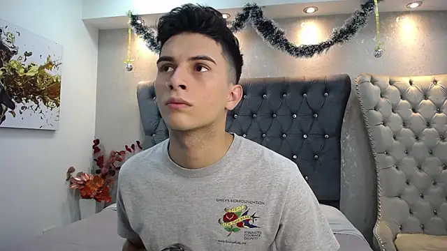 Snapshot of MrWilliseo chatting on December 2024 05:47:02 PM MrWilliseo online show from December 2024 05:47:02 PM