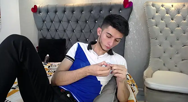 Snapshot of MrWilliseo chatting on February 2025 11:14:02 PM MrWilliseo online show from February 2025 11:14:02 PM