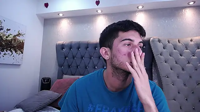 Snapshot of MrWilliseo chatting on March 2025 10:28:02 PM MrWilliseo online show from March 2025 10:28:02 PM