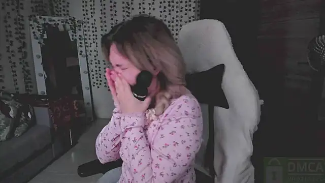 whoa-hoa-hoa-hoa-hoa online show from March 2026 04:40:02 AM