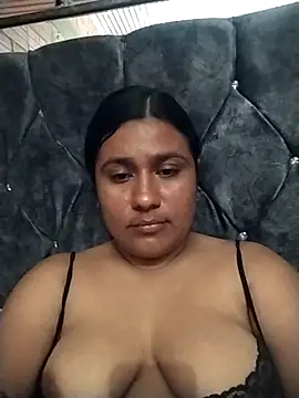 morenitagras online show from December 2025 06:47:01 PM